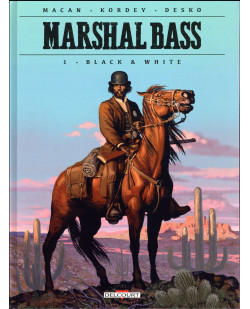 Marshal bass t01 - black and white