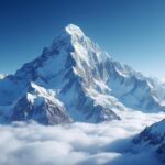 découvrez quelle est réellement la montagne la plus haute du monde, ses caractéristiques et les faits surprenants qui l'entourent.